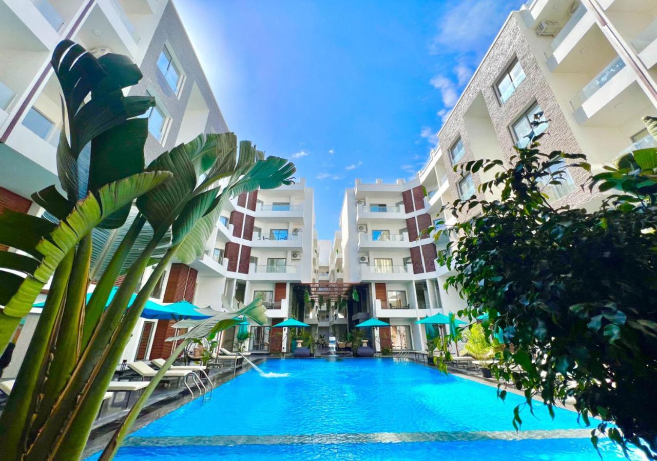 3Br 2Ba Serene Escape 4 Pools 1 Heated In The Winter Free Wifi Restaurant And Onsite Shop