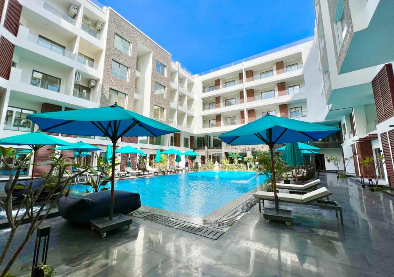 3Br 2Ba Serene Escape 4 Pools 1 Heated In The Winter Free Wifi Restaurant And Onsite Shop *